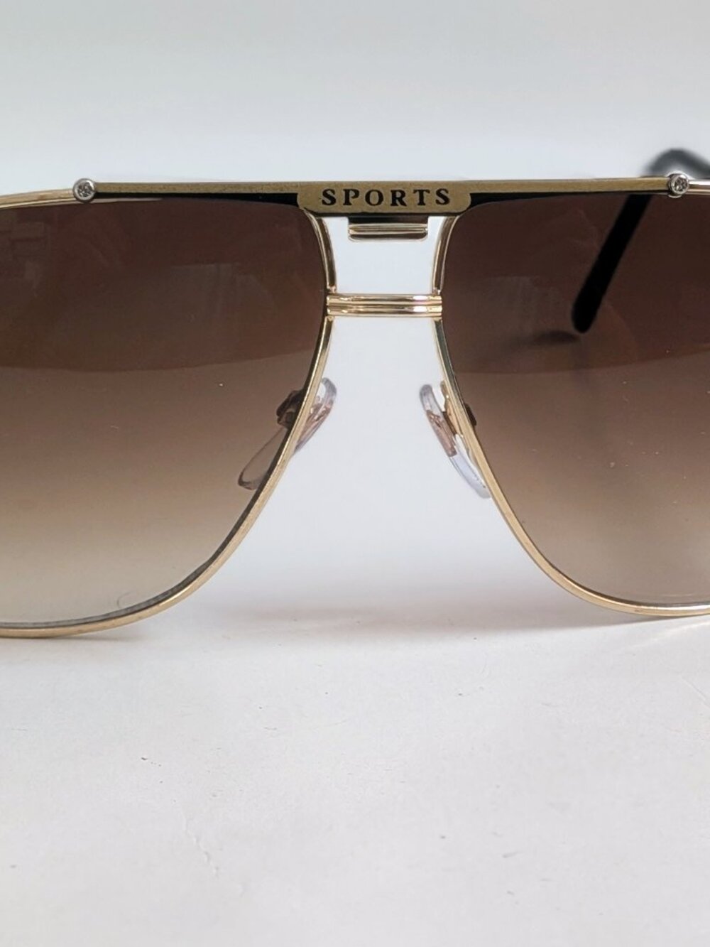 NWT TruVintage 90's Navigator Metal Sports Sunglasses (S. Gold)